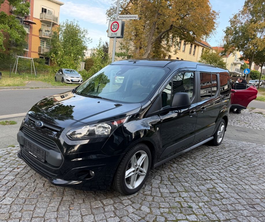 Image of Ford Grand Tourneo