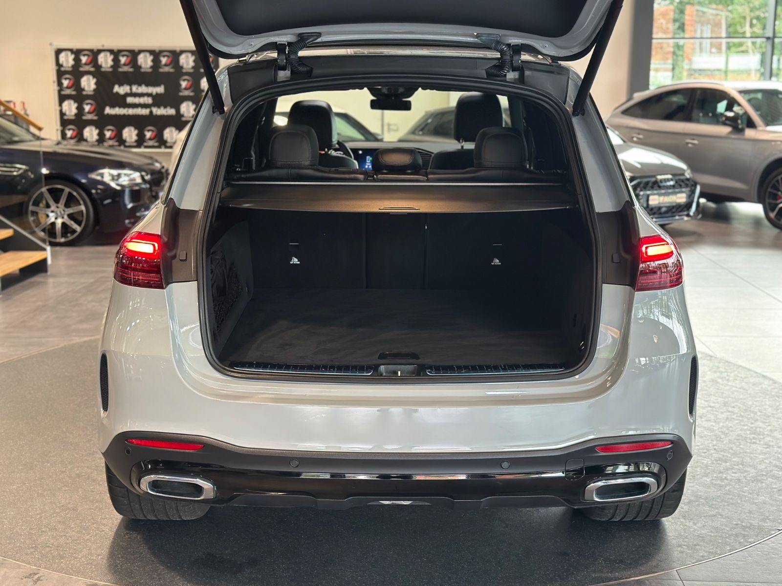 Mercedes-Benz GLE 300 d 4M 3x AMG-Line 1.HA ACC BURM NIGHT AHK foto 8
