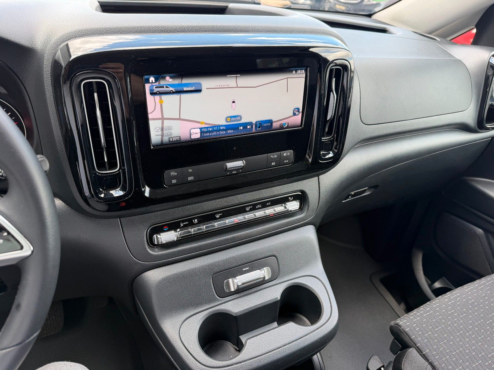Fahrzeugabbildung Mercedes-Benz Vito 116 CDI 9G Tourer AHK2,5to 2xKlima