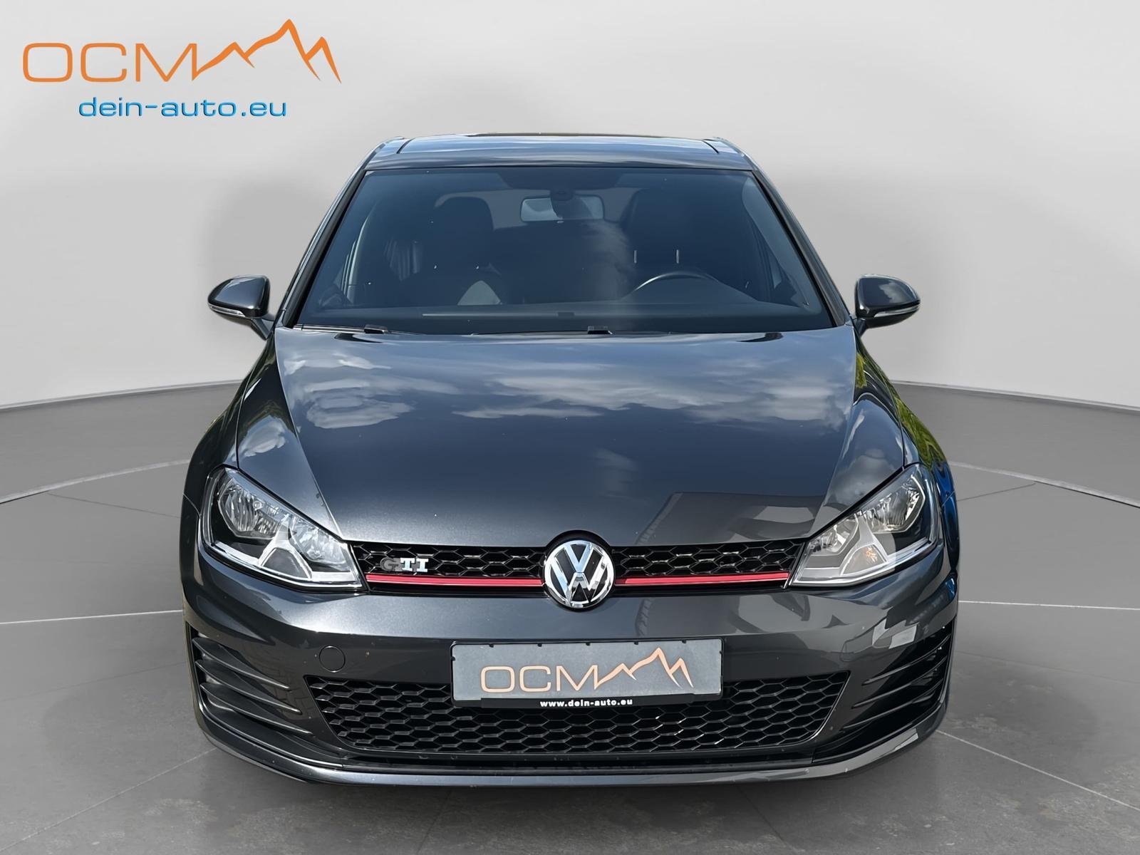 Volkswagen Golf VII GTI 4Tür DSG Leder Panorama