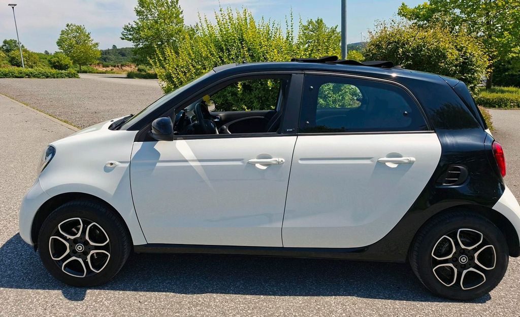 Image of Smart ForFour