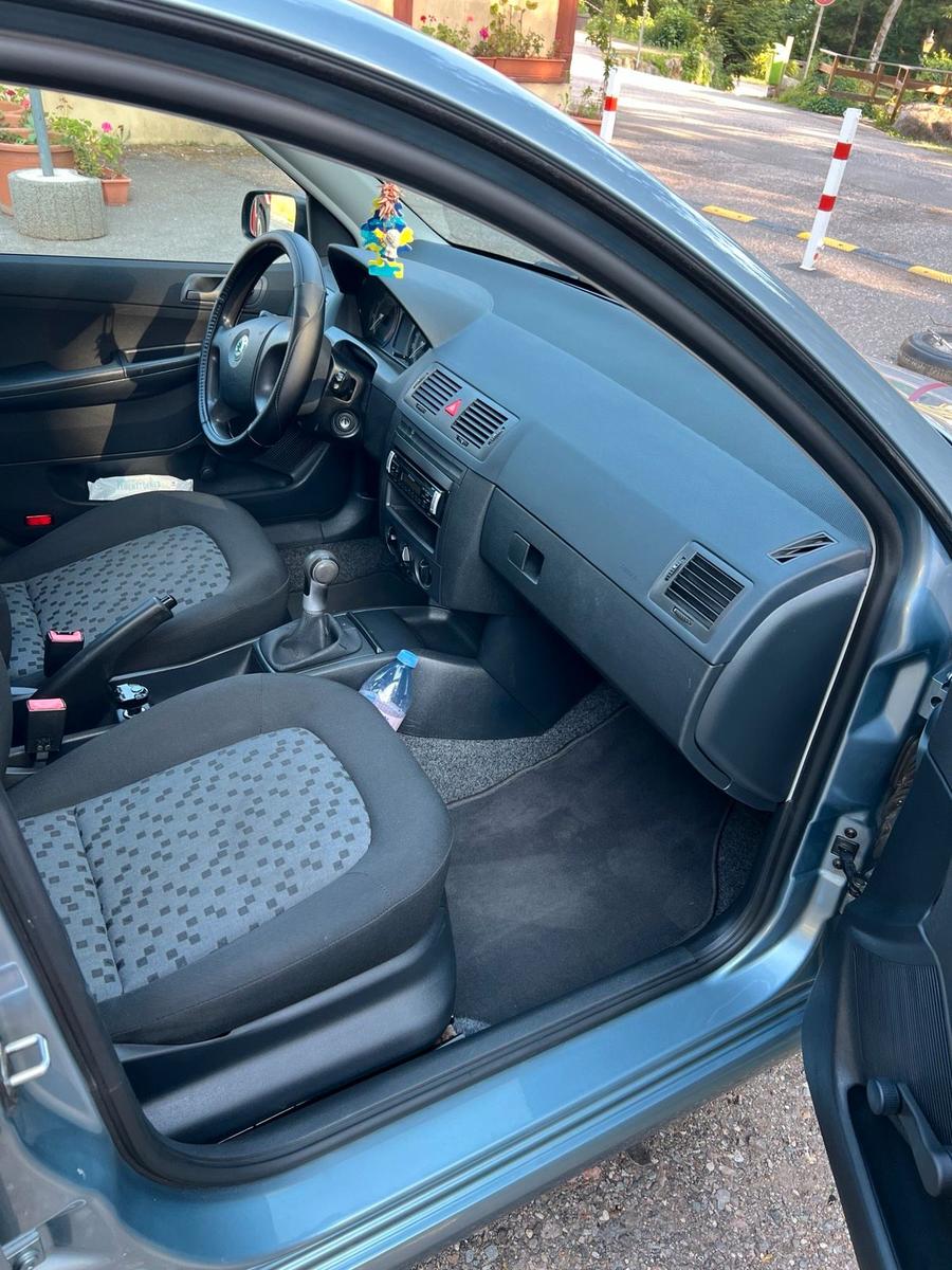 Skoda Fabia 2007 — interior