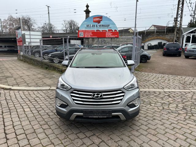 Hyundai Grand Santa Fe 2.2 Premium 4WD Autom/NAVI/XENON/