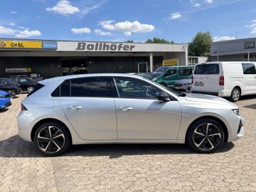Bild 5 Opel Astra GS AT8/NAVI/SHZ+LHZ/PDC vo+hi+360Cam