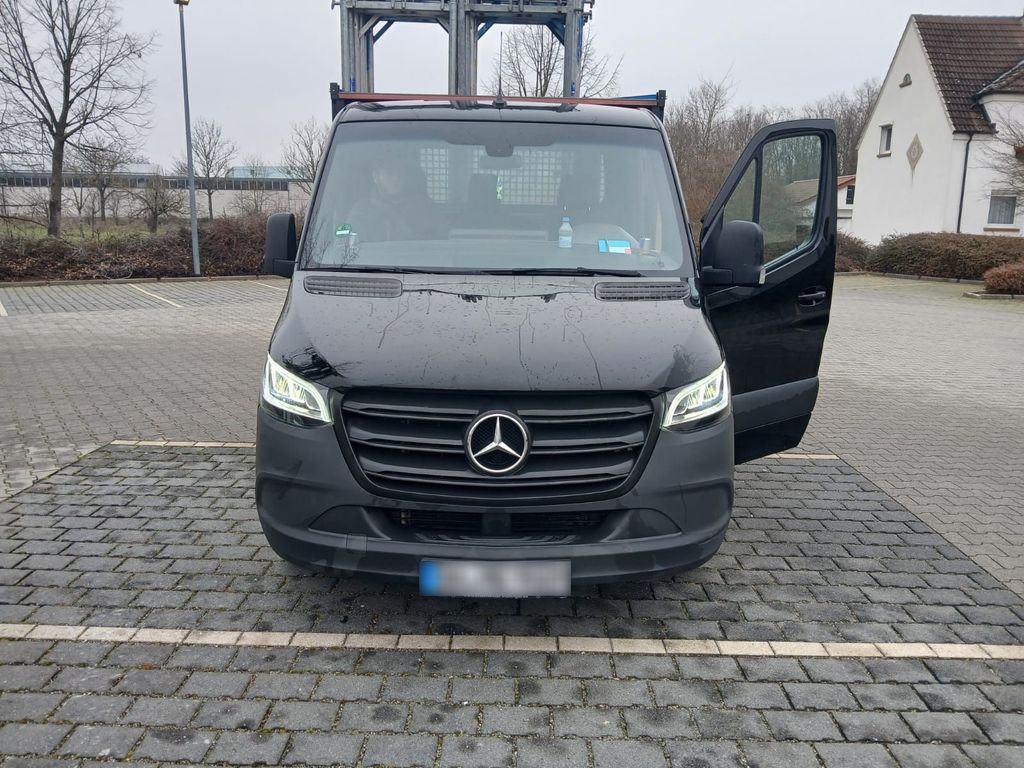 Image of Mercedes-Benz Sprinter