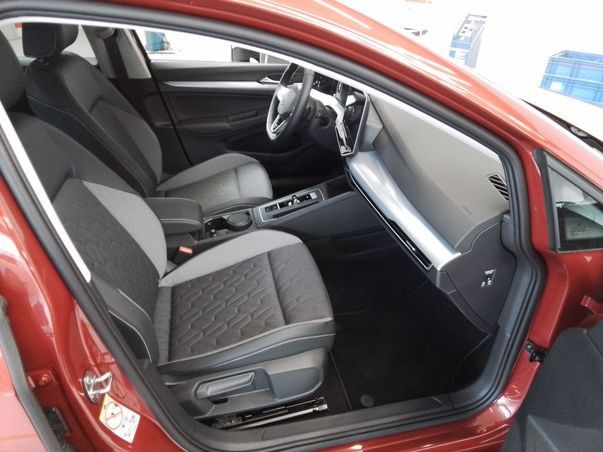 Golf VIII 2.0 TDI DSG GOAL LED+KAMERA+AHK+ACC+LA