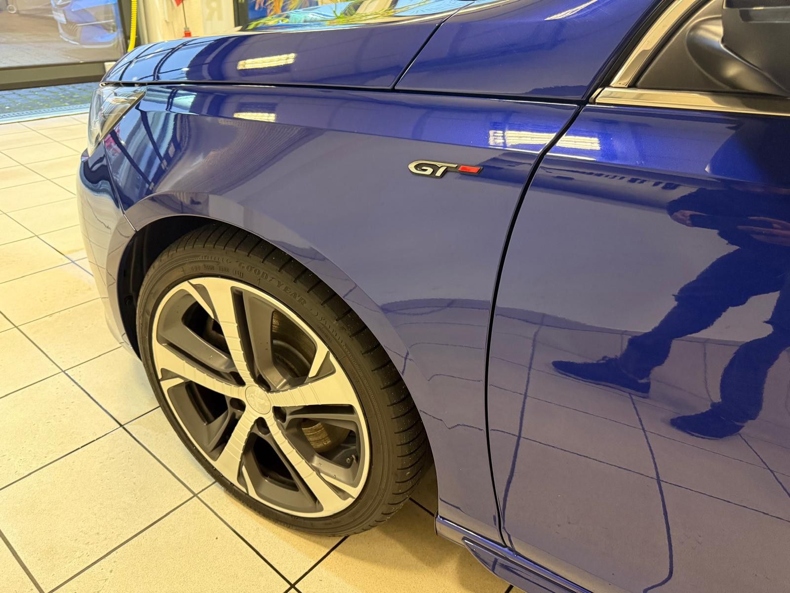 Fahrzeugabbildung Peugeot 308 GT /AHK /NAVI/KAMERA/LEDER/SCHECKHEFT