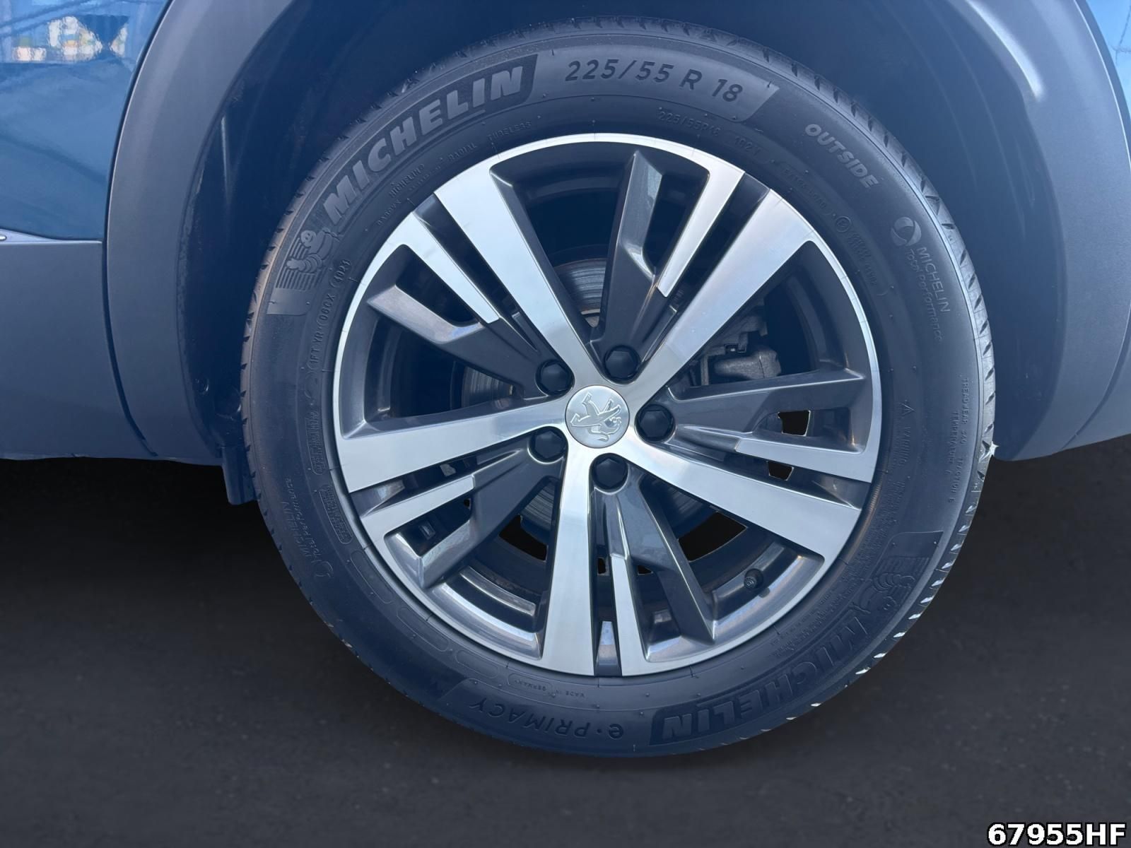 Fahrzeugabbildung Peugeot 3008 Allure +SHZ+CARPLAY+KEYLESS+180KMERA