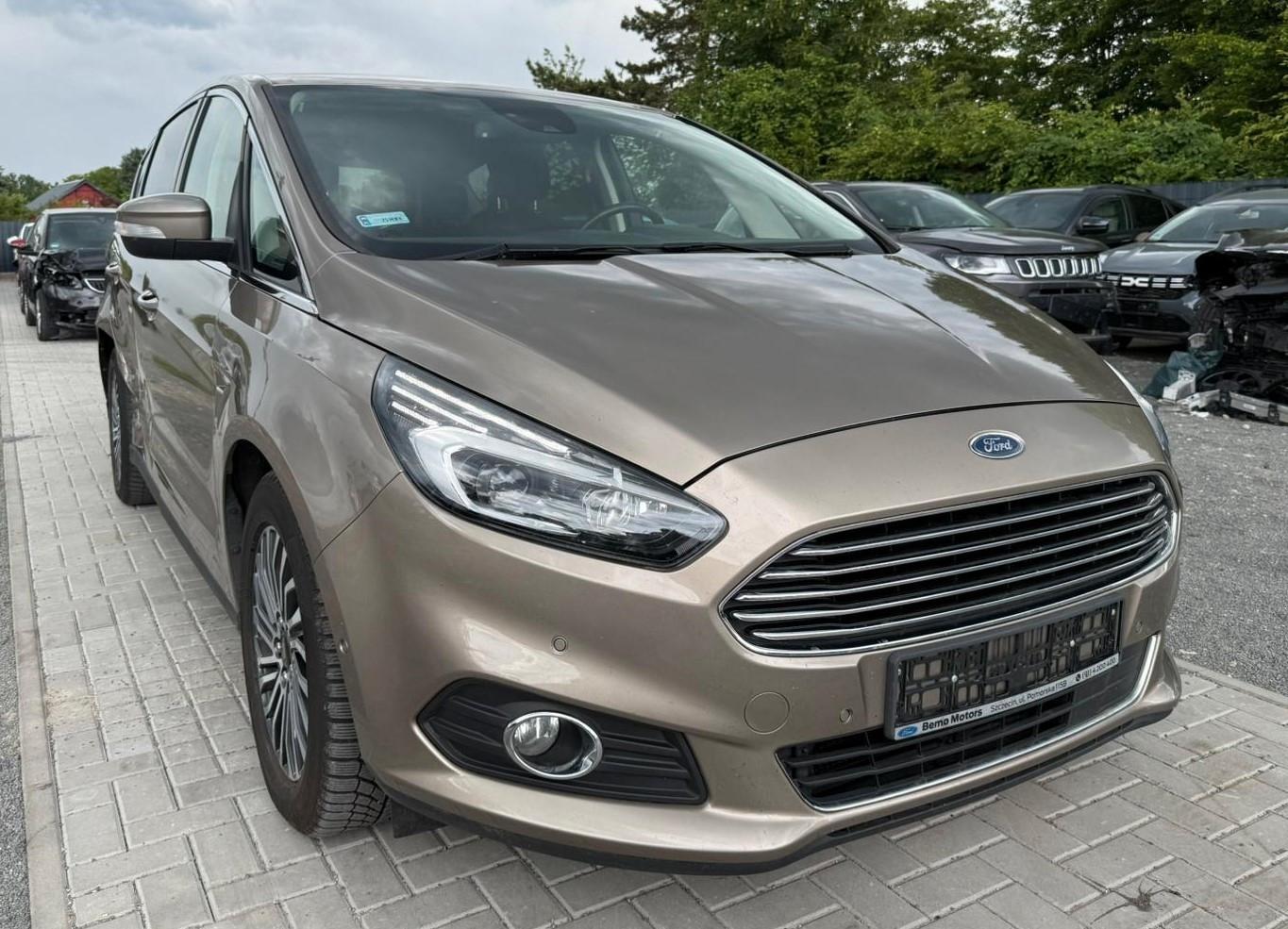 Ford S-Max Titanium Kamera APP Keyless 7 Sitze