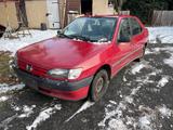 Peugeot 306 SR - Peugeot 306 mit Benzin-Antrieb: Limousine