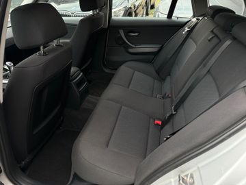 BMW 318 - 12