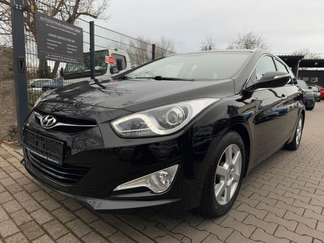 Hyundai i40 CW 1.6l KLIMA NAVI KAMERA *44TKM* SCHECKHEFT