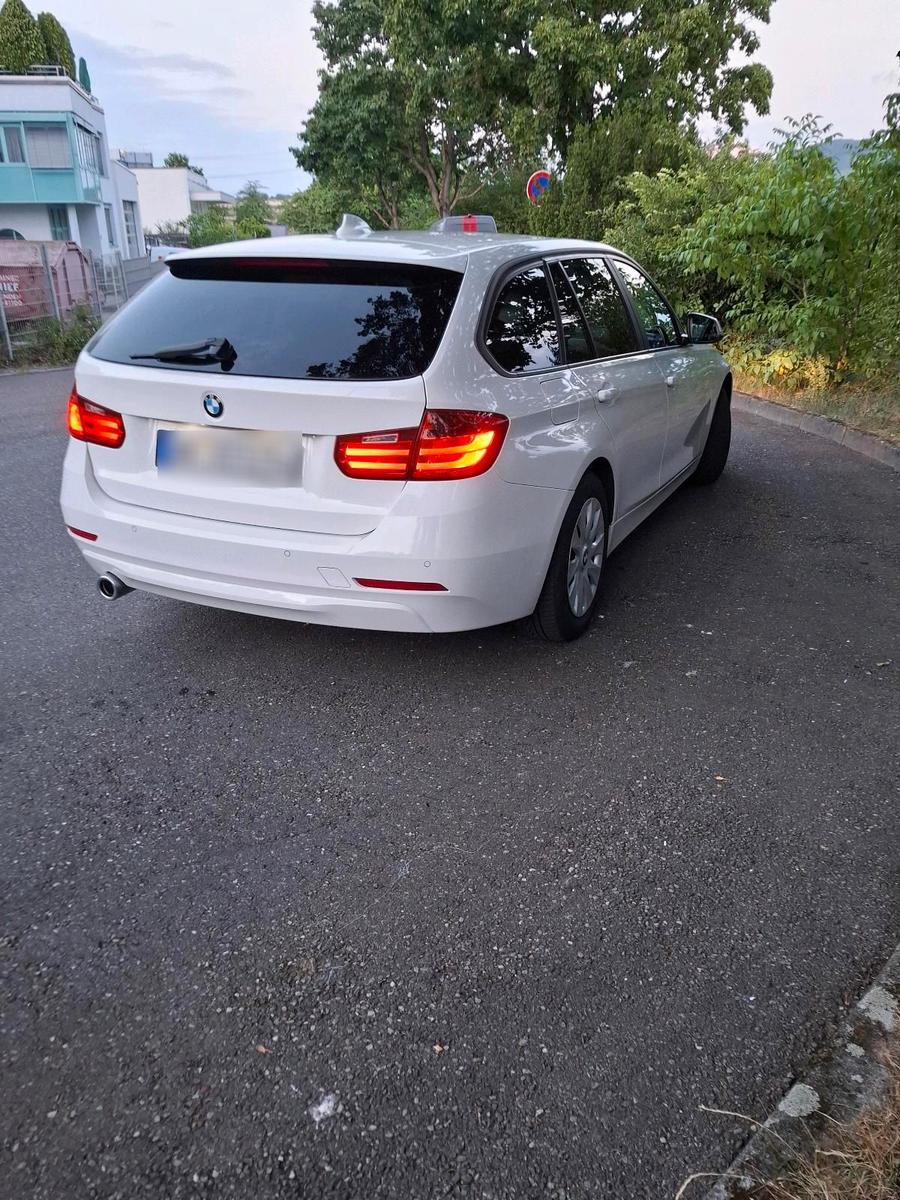 BMW 318 2014 — photo 6