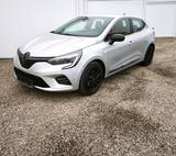 Renault Clio Automatik LED SHZ Navi 360Kamera Scheckheft - gebrauchte Renault Clio aus dem Jahr 2021