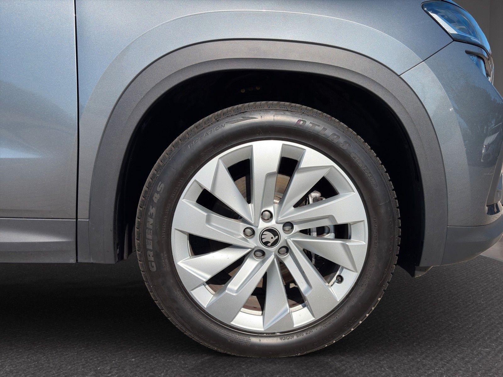 Fahrzeugabbildung SKODA Kodiaq 1.5 TSI DSG LED/NAVI/ACC/7Sitze/SHZ/GJR