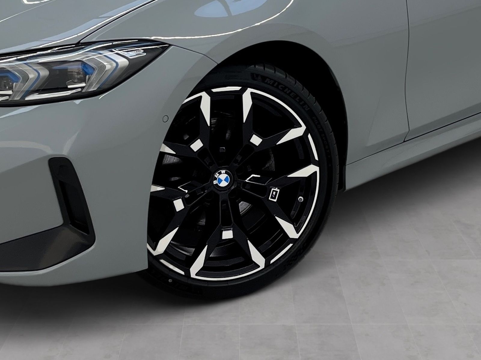 BMW 320 - Bild 8