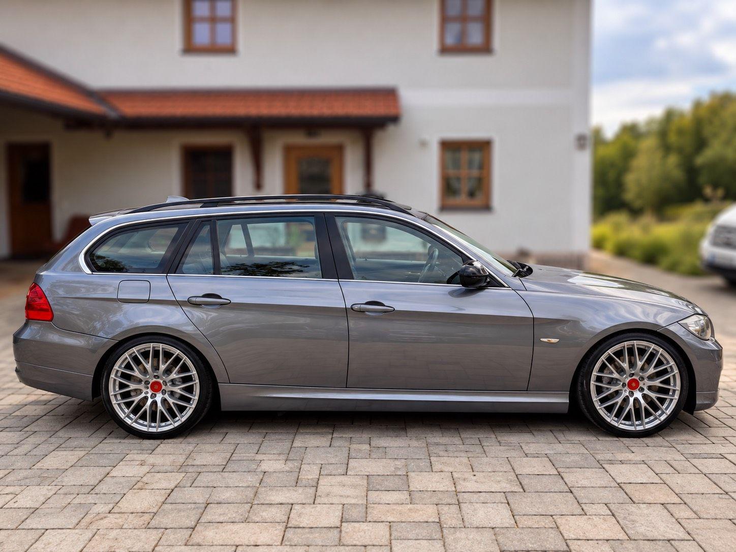 BMW 320 2010 — engine 184 HP (135kW)