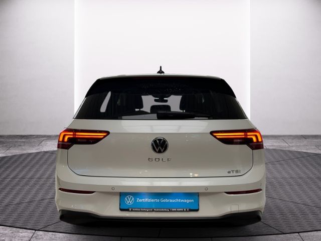 Fahrzeugabbildung Volkswagen Golf 1.5 eTSI DSG LIFE PANORAMA NAVI GJR HUD