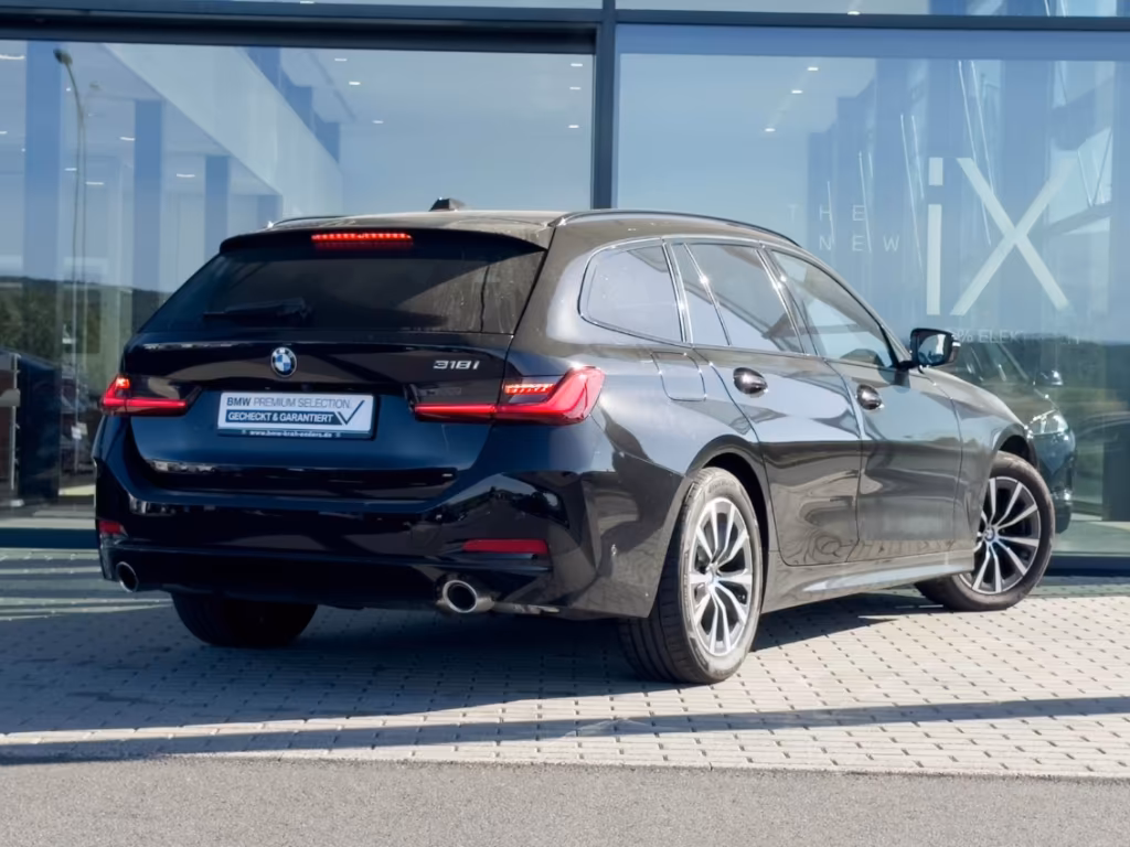 BMW 318 i Touring Temp+RFK+Klimaautom+AppleCarPlay