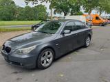 BMW 525i A - BMW 525 aus 2005: 525i