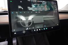 Fahrzeugabbildung Tesla Model 3 PERFORMANCE DUAL-MOTOR NAVI/LED/PILOT+