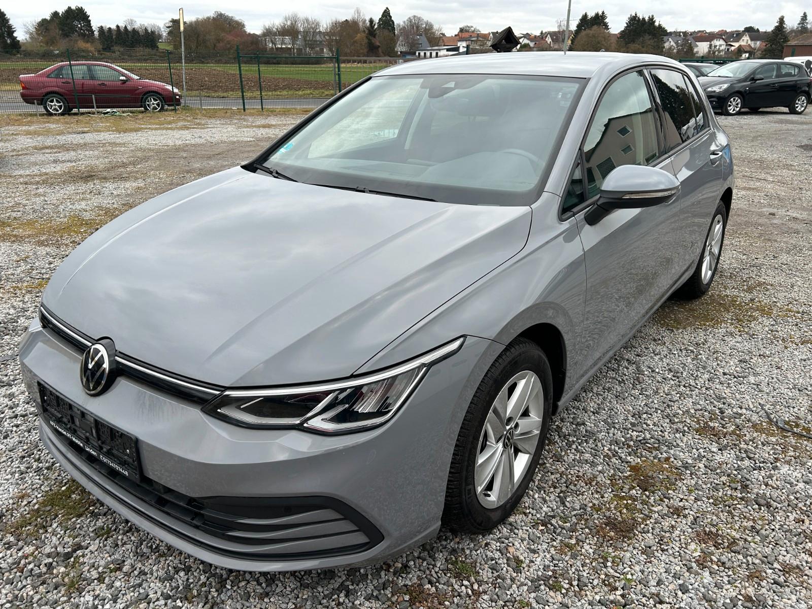 Volkswagen Golf VIII Lim. Life ,HU 07/2026