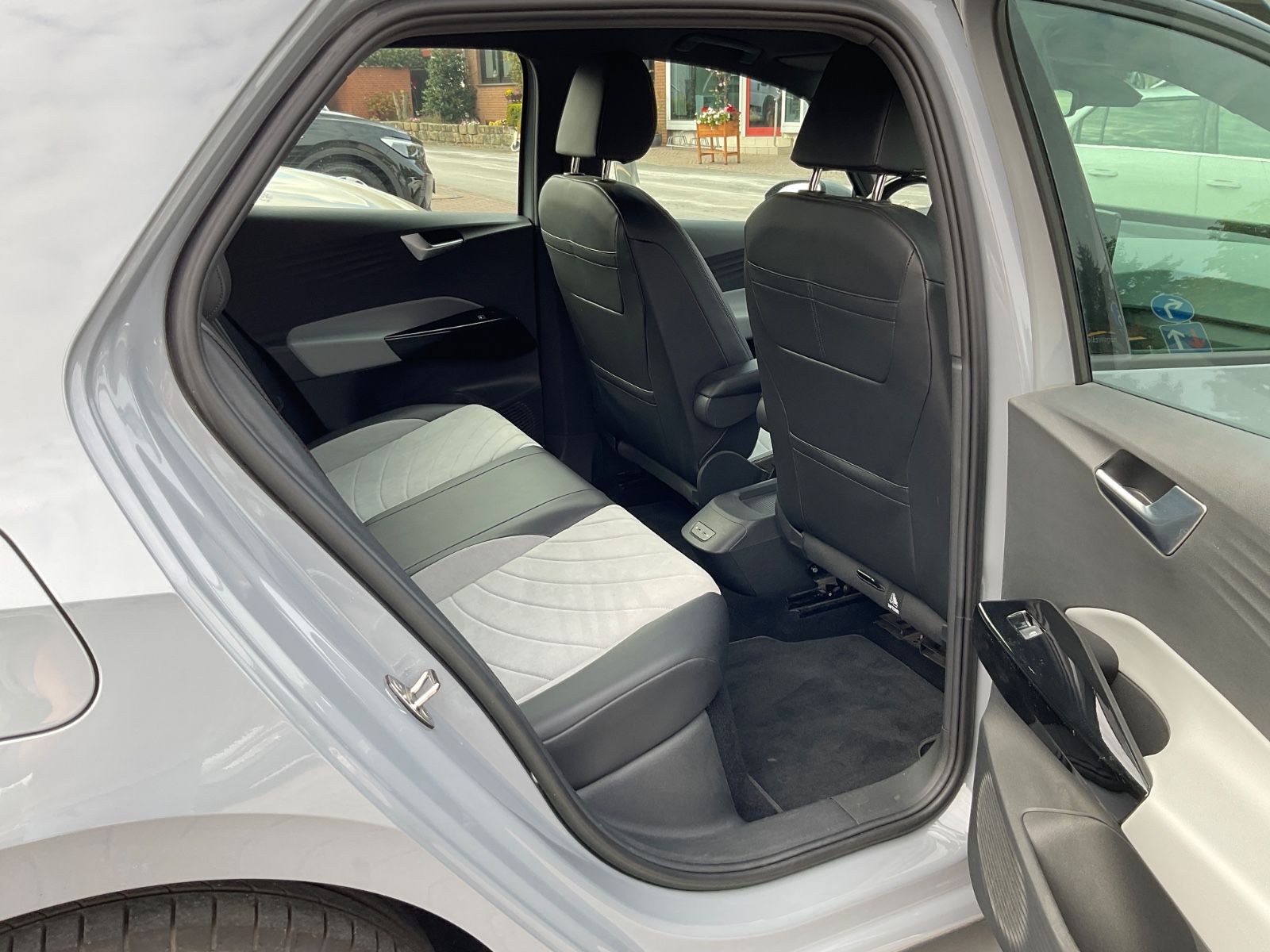 Fahrzeugabbildung Volkswagen ID.3 Pro 62kWh,Kamera,Navi,Sitzheizung,Alcantara