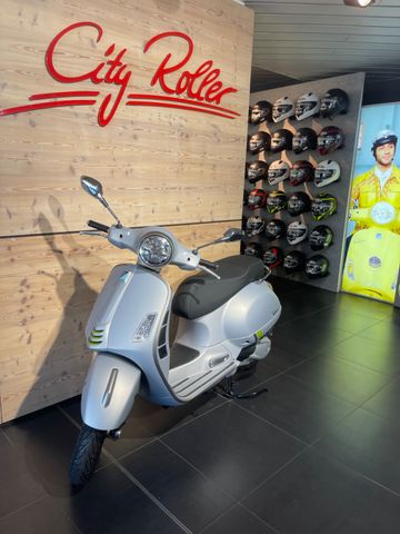 Vespa GTS 300 ABS/ASR Supertech // Sie sparen 1119€