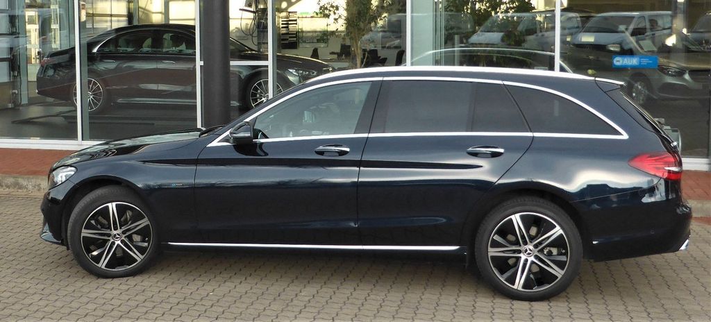 Image of Mercedes-Benz C 300