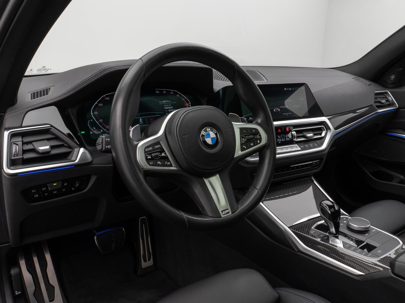 BMW 320i M Sport Panorama Kamera DAB H/K AHK 19Zoll