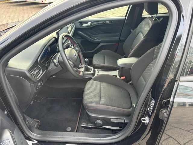 Ford Focus Turnier 1.0 ST-Line X NaviAHK