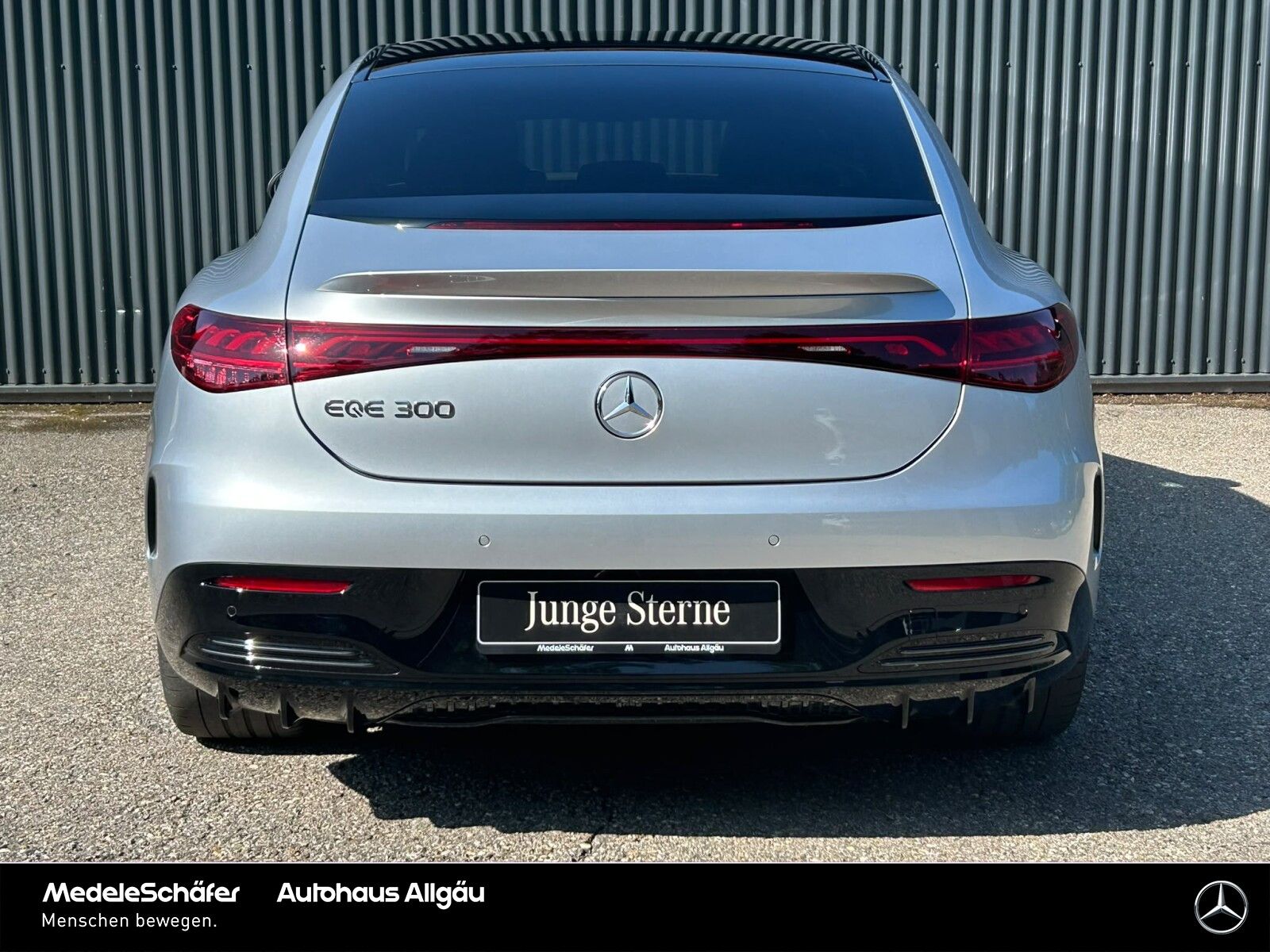 Mercedes-Benz EQE 300 AMG Night 21" D-Light AIRMATIC PanoSD foto 7