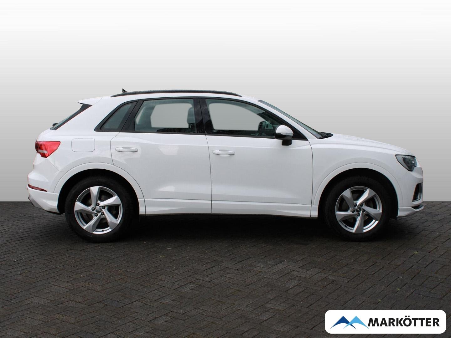 Audi Q3 35 TFSI advanced /CAM/AHK/NAVI/SHZ/
