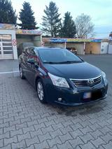 Toyota Avensis 2.2 D-CAT - Toyota Avensis mit Diesel-Antrieb: Kombi, Automatik, 2.2