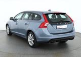 Volvo V60 Kombi 2.0 Linje Svart Bi-Xenon Navi Leder - gebrauchte Volvo Kombis