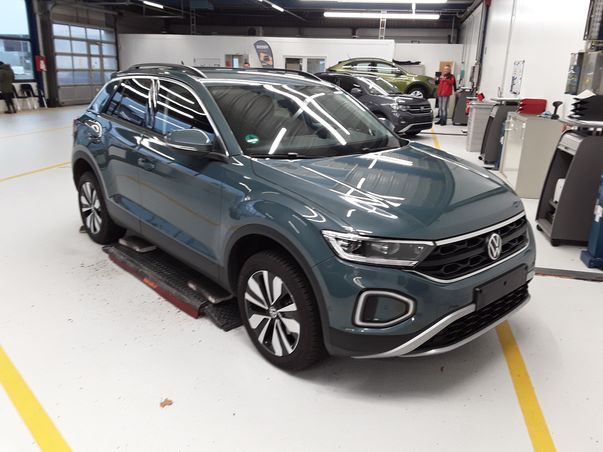 Volkswagen T-Roc 1.5TSI DSG Move AHK RKam Keyless Beats ACC