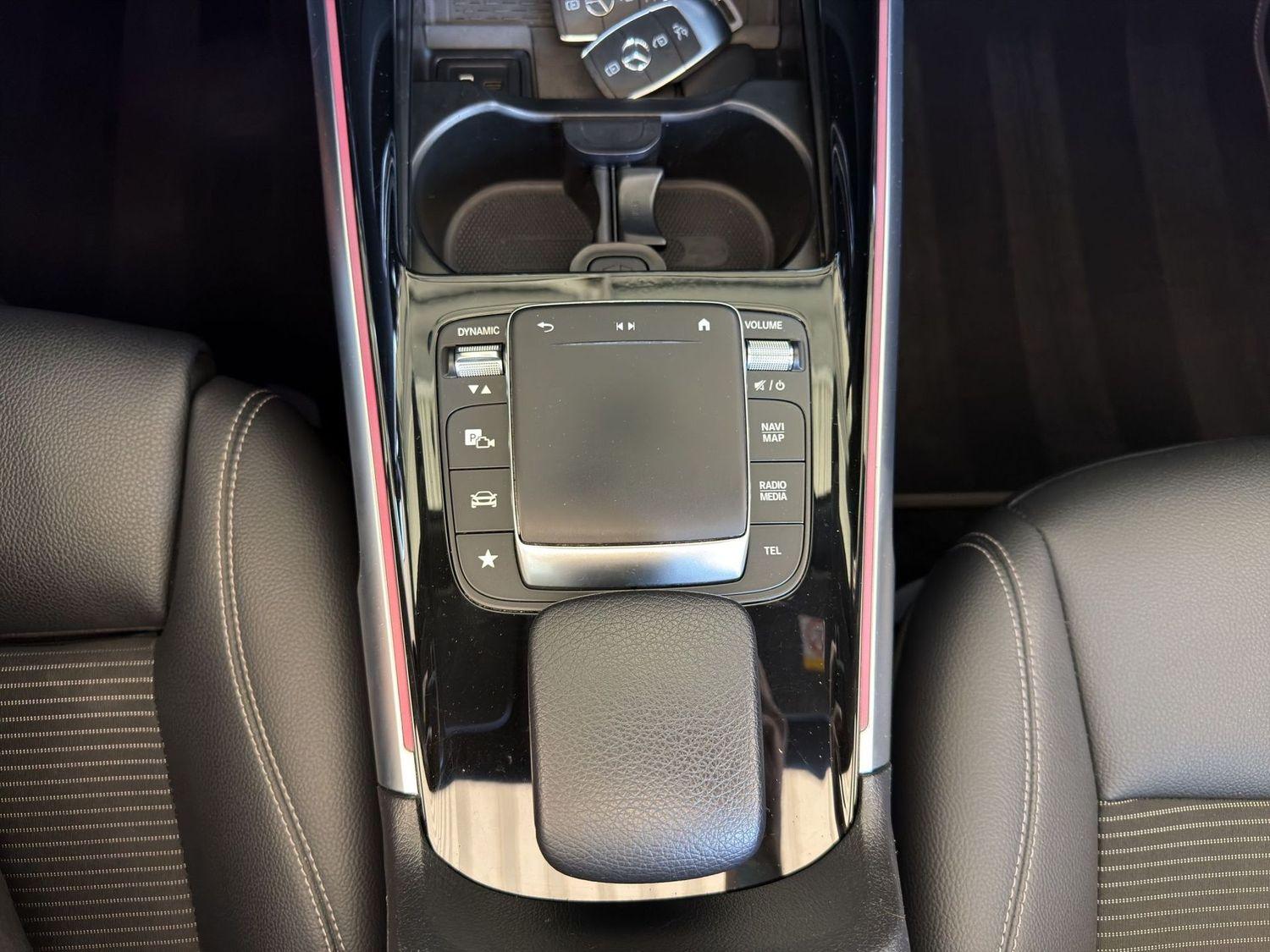 Mercedes-Benz GLB 7 Sitzer Panorama Navi LED PDC R-Cam AHK, миниатюра 19