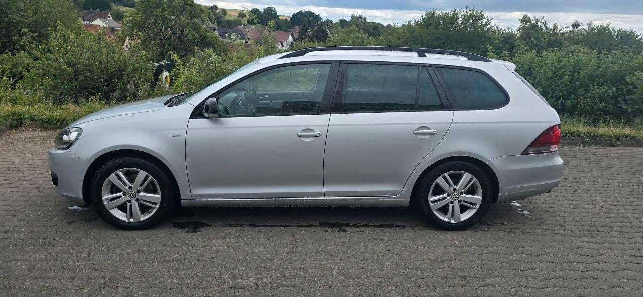 Volkswagen Golf 2012 — engine 98 HP (72kW)