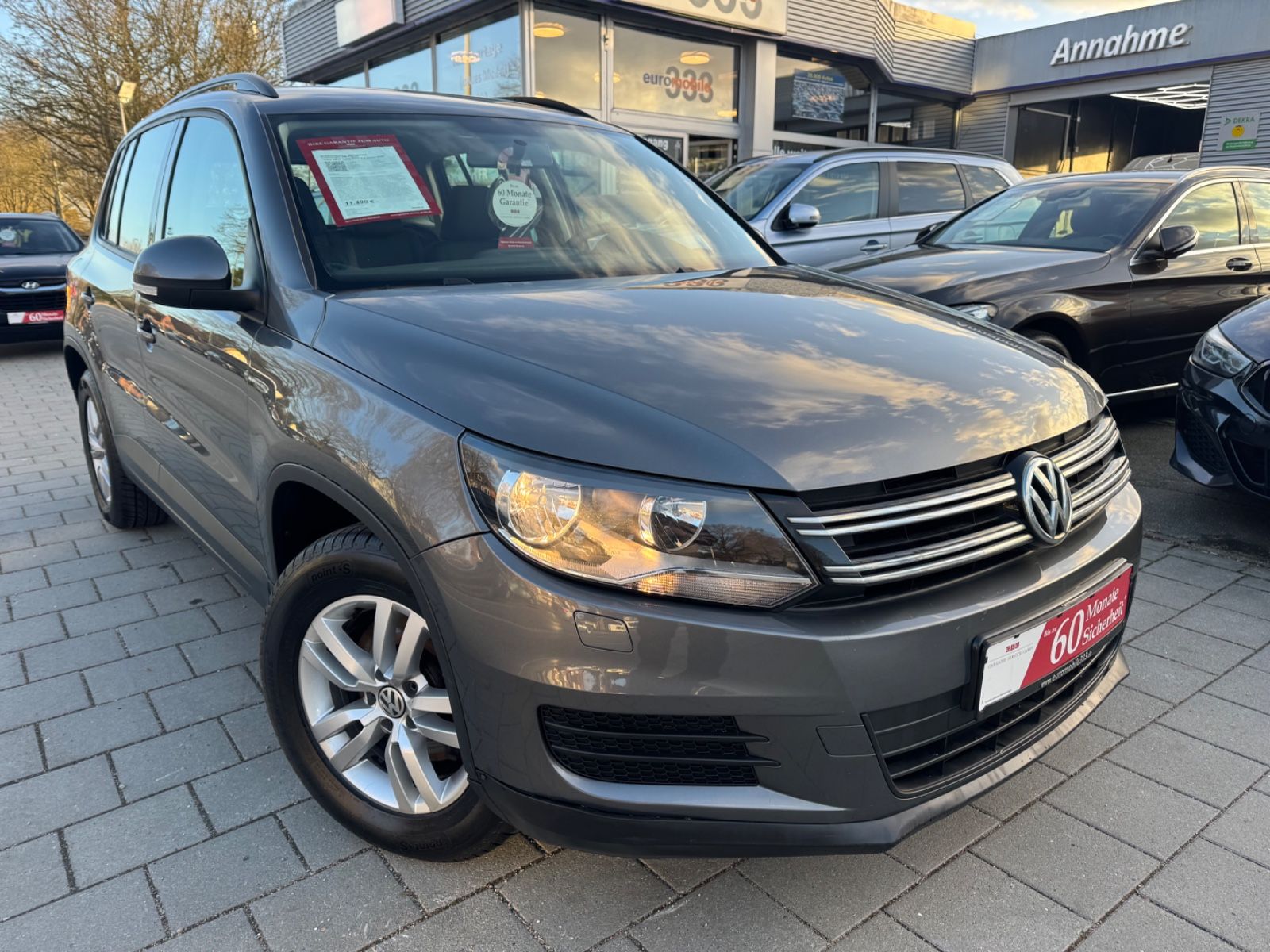 VW-Tiguan *Sithz*NAVI*Temp*PDC*2-Z.Klima*AHK*