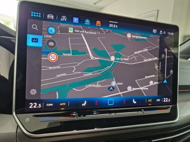 Golf  Style 1.5 TSI DSG MATRIX NAV ACC ERGO IDA