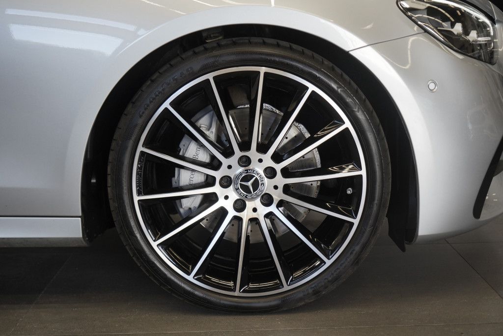 Mercedes Benz E 220