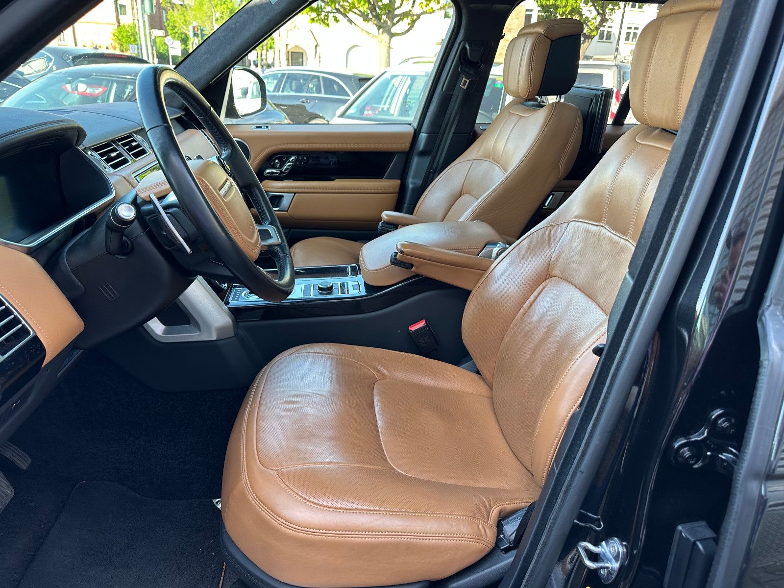 Fahrzeugabbildung Land Rover RANGE ROVER AUTOBIOGRAPHY*VOLLAUS.+1.HAND*