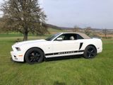 Ford Mustang Cabrio 3.7 V6 | Baujahr 2012 ... - Ford Mustang aus 2012: V6
