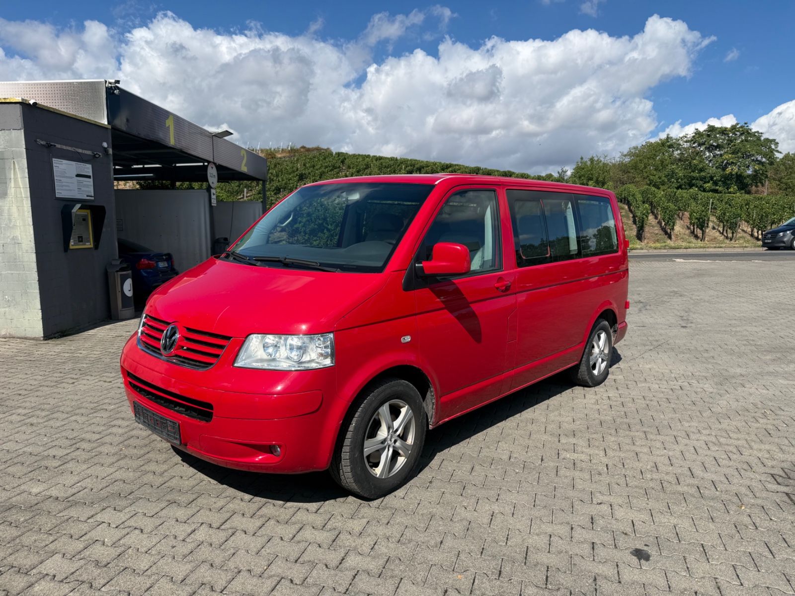 Volkswagen T5 Caravelle 131 PS KLIMATRONIC 2 HAND 8 SITZE