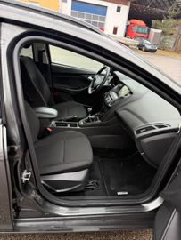 Ford Focus - 12