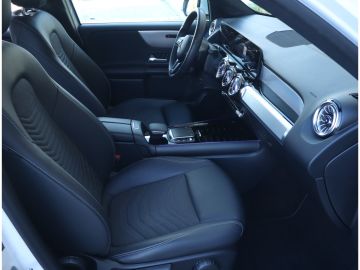 Mercedes GLB 250 - 8
