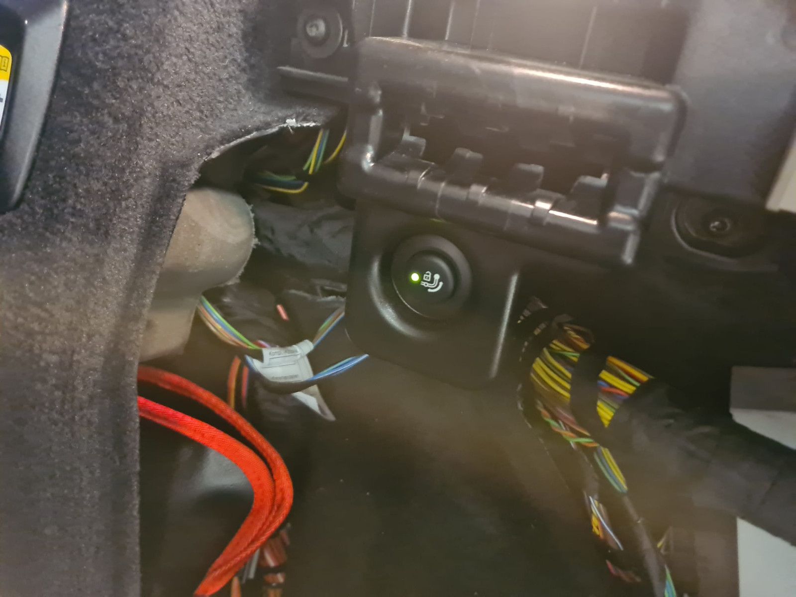 Fahrzeugabbildung BMW 520 d xDrive / AHK / Bi-XENON / LEDER