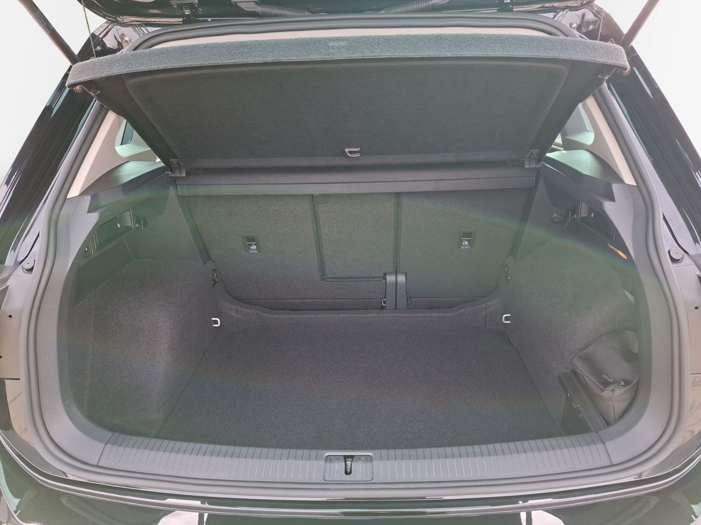 Tiguan 2.0 TDI DSG 4Motion Join *AHK*NAVI*ACC*