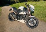 Triumph Speed Triple 1050, HPCorse, guter Zustand, Zubeh - TRIUMPH 2011 1050 SPEED TRIPLE
