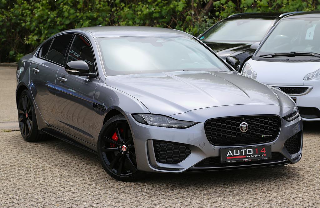 Jaguar XE